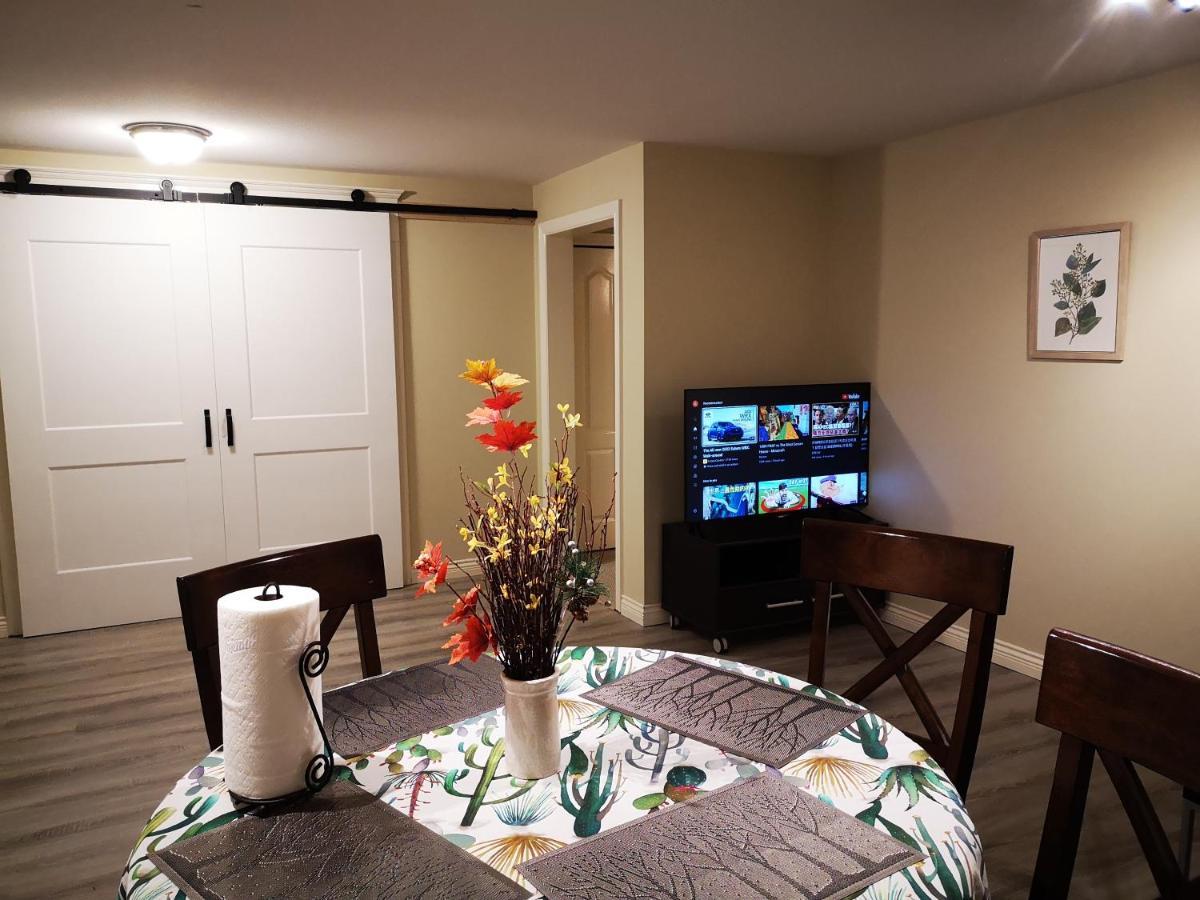 Jimmy B&B Surrey Bagian luar foto